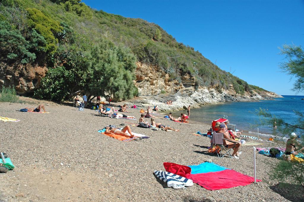 Ferienwohnung Baia Fiorita Porto Azzurro Zimmer foto
