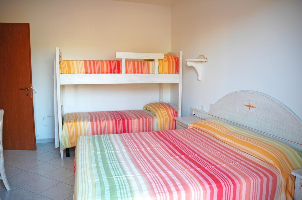Ferienwohnung Baia Fiorita Porto Azzurro Zimmer foto