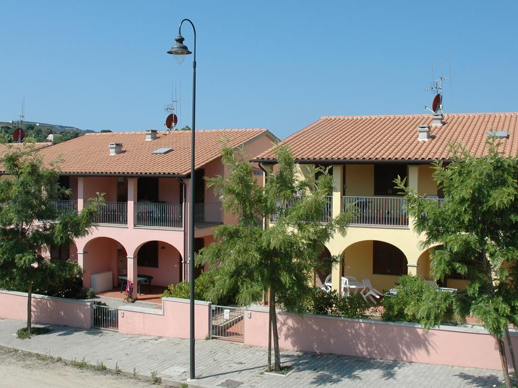 Ferienwohnung Baia Fiorita Porto Azzurro Exterior foto