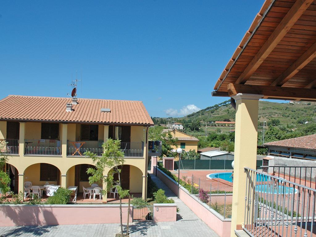 Ferienwohnung Baia Fiorita Porto Azzurro Exterior foto